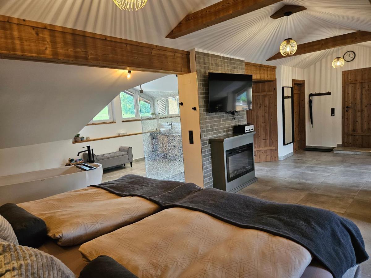 Bauernhof-Loft Edtgut Daire Guggenthal Dış mekan fotoğraf